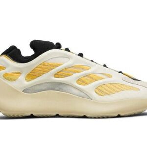 Adidas YEEZY 700 V3 "Safflower" Sneaker